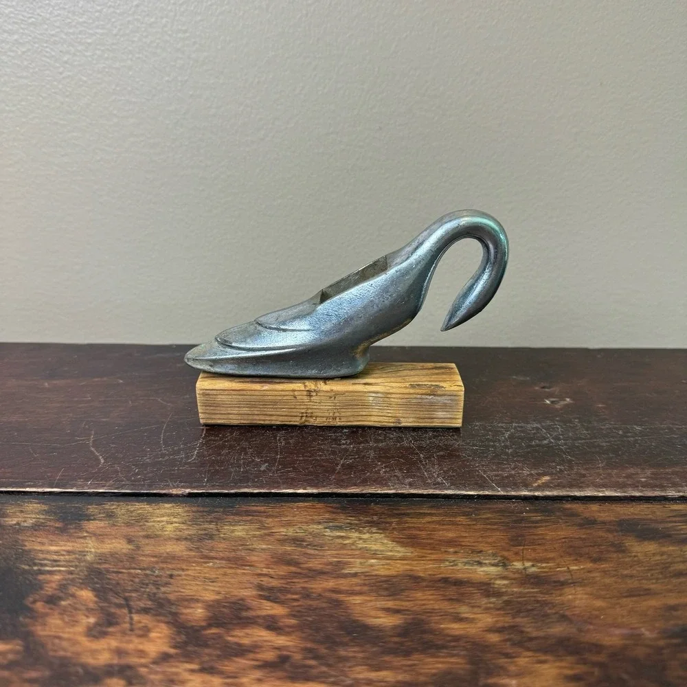 1950s 1960s Chrome Swan Hood Ornament MISSING‎ BAKELITE WINGS